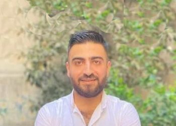 الاستاذ ايهاب توفيق